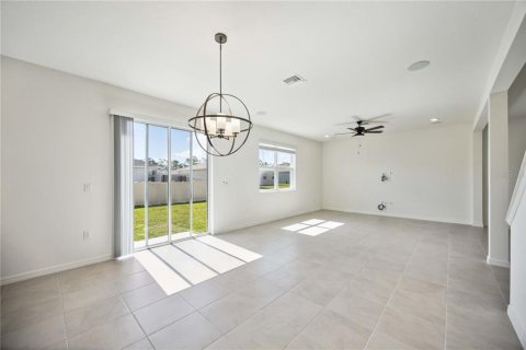 House in COVES OF ESTERO BAY in Fort Myers, Florida 5 bedrooms, 280.19 sq.m. № 1090019 - photo 15