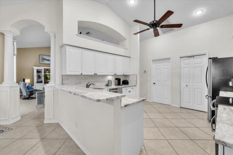 Villa ou maison à vendre à Rotonda, Floride: 3 chambres, 209.87 m2 № 2408968 - photo 29