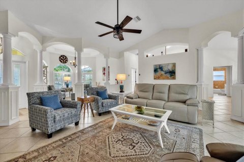 Villa ou maison à vendre à Rotonda, Floride: 3 chambres, 209.87 m2 № 2408968 - photo 19