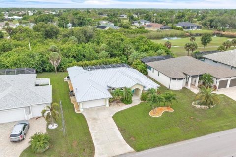 Villa ou maison à vendre à Rotonda, Floride: 3 chambres, 209.87 m2 № 2408968 - photo 3
