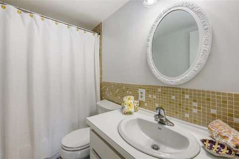 Condominio en venta en Longboat Key, Florida, 2 dormitorios, 112.23 m2 № 1635828 - foto 24
