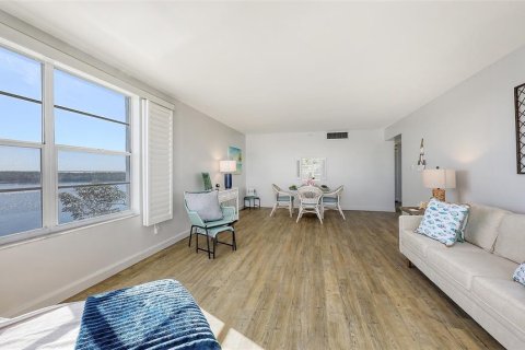 Condominio en venta en Longboat Key, Florida, 2 dormitorios, 112.23 m2 № 1635828 - foto 13
