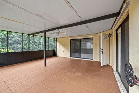 Adosado en alquiler en Lake Worth, Florida, 2 dormitorios, 130.53 m2 № 2086300 - foto 2
