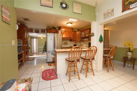 Casa en venta en Miami, Florida, 3 dormitorios, 151.8 m2 № 1821941 - foto 7