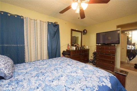 Casa en venta en Miami, Florida, 3 dormitorios, 151.8 m2 № 1821941 - foto 19
