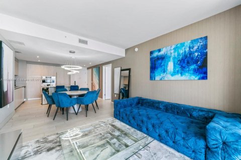 Снять в аренду кондоминиум в Холливуд, Флорида 2 спальни, 96.99м2, № 1958869 - фото 7