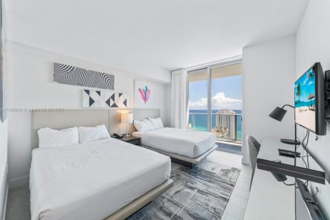 Снять в аренду кондоминиум в Холливуд, Флорида 2 спальни, 96.99м2, № 1958869 - фото 10