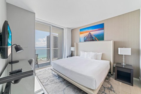 Снять в аренду кондоминиум в Холливуд, Флорида 2 спальни, 96.99м2, № 1958869 - фото 14