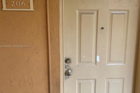 Купить кондоминиум в Хайалиа, Флорида 2 спальни, 127.83м2, № 1982017 - фото 9