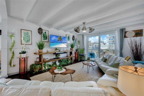 Купить кондоминиум в Холливуд, Флорида 2 спальни, 140.84м2, № 1752577 - фото 4