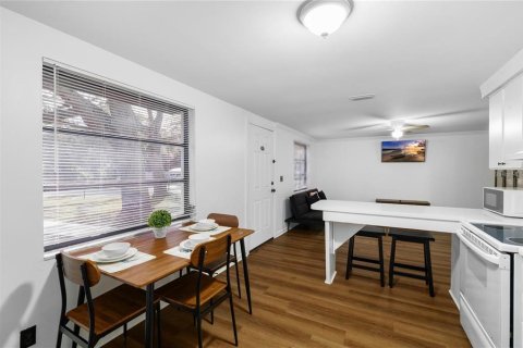 Appartement à louer à Tampa, Floride: 2 chambres, 77.29 m2 № 2134176 - photo 10