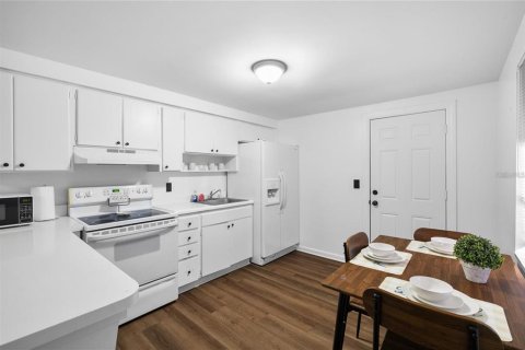 Appartement à louer à Tampa, Floride: 2 chambres, 77.29 m2 № 2134176 - photo 9