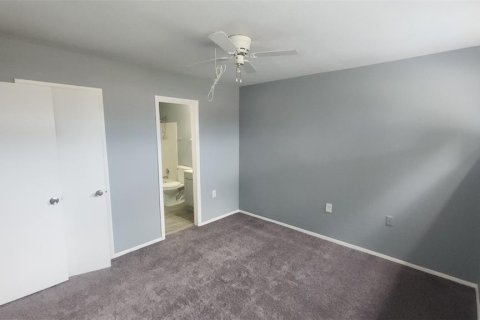 Townhouse in Orlando, Florida 2 bedrooms, 112.5 sq.m. № 2239227 - photo 5