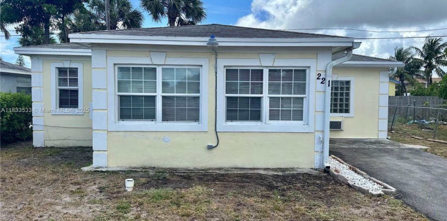 Villa ou maison à Riviera Beach, Floride 3 chambres, 92.25 m2 № 1814478