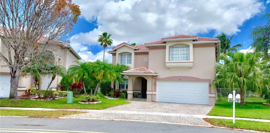 House in Weston, Florida 4 bedrooms, 238.02 sq.m. № 1933551