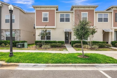 Townhouse in Kissimmee, Florida 6 bedrooms, 215.63 sq.m. № 2103826