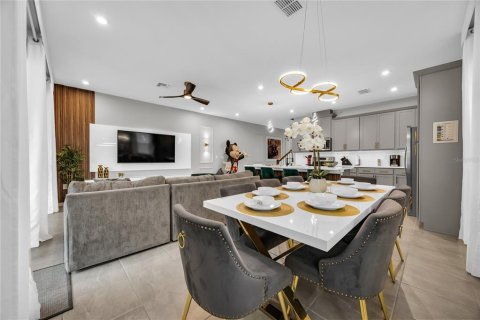 Adosado en venta en Kissimmee, Florida, 6 dormitorios, 215.63 m2 № 2103826 - foto 18