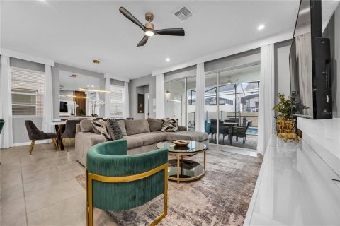 Adosado en venta en Kissimmee, Florida, 6 dormitorios, 215.63 m2 № 2103826 - foto 21