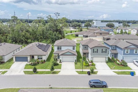 Villa ou maison à louer à Wesley Chapel, Floride: 4 chambres, 204.66 m2 № 2425759 - photo 2