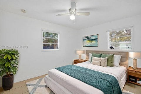 Снять в аренду виллу или дом в Майами, Флорида 3 спальни, 111.48м2, № 2027820 - фото 12