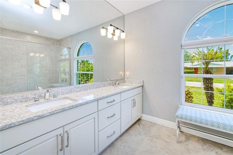 House in Nokomis, Florida 3 bedrooms, 188.03 sq.m. № 1873563 - photo 22