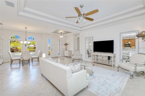 House in Nokomis, Florida 3 bedrooms, 188.03 sq.m. № 1873563 - photo 6