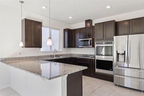 Villa ou maison à vendre à Sanford, Floride: 4 chambres, 220.64 m2 № 2433167 - photo 10