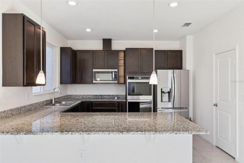 Villa ou maison à vendre à Sanford, Floride: 4 chambres, 220.64 m2 № 2433167 - photo 11