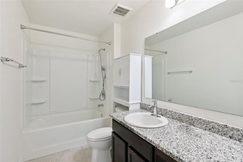 Villa ou maison à vendre à Sanford, Floride: 4 chambres, 220.64 m2 № 2433167 - photo 24