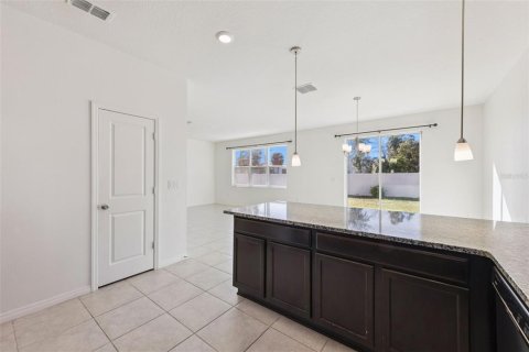 Villa ou maison à vendre à Sanford, Floride: 4 chambres, 220.64 m2 № 2433167 - photo 9