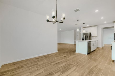 House in Bartow, Florida 4 bedrooms, 259.48 sq.m. № 2207135 - photo 14