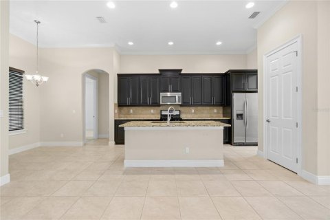 House in Ocala, Florida 4 bedrooms, 220.55 sq.m. № 2140181 - photo 10