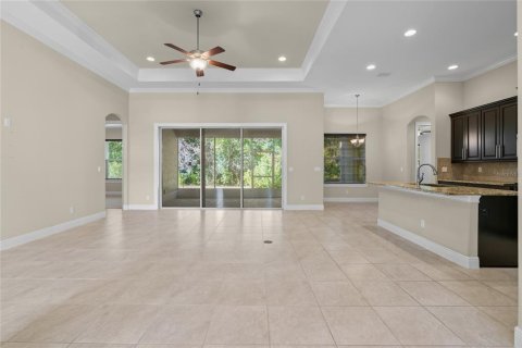 House in Ocala, Florida 4 bedrooms, 220.55 sq.m. № 2140181 - photo 12