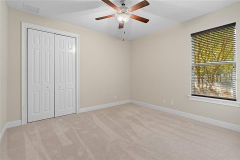 House in Ocala, Florida 4 bedrooms, 220.55 sq.m. № 2140181 - photo 24