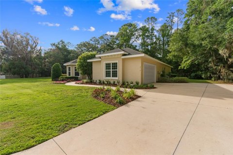 House in Ocala, Florida 4 bedrooms, 220.55 sq.m. № 2140181 - photo 3