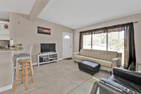House in Port Charlotte, Florida 2 bedrooms, 72.84 sq.m. № 1542115 - photo 2