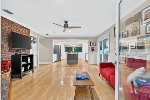 Villa ou maison à vendre à Gainesville, Floride: 4 chambres, 294.87 m2 № 2410390 - photo 13