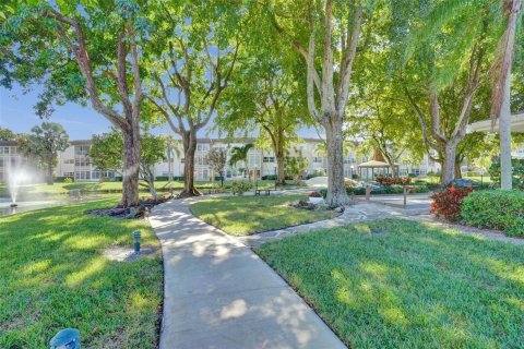 Copropriété à vendre à Lauderdale Lakes, Floride: 2 chambres, 87.7 m2 № 2084585 - photo 30