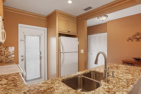Copropriété à vendre à Lauderdale Lakes, Floride: 2 chambres, 87.7 m2 № 2084585 - photo 13