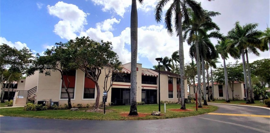 Condo à Miami, Floride, 2 chambres  № 2052334