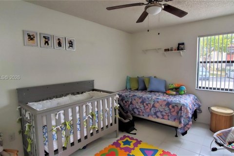 Copropriété à vendre à Miami, Floride: 2 chambres, 90.86 m2 № 2052334 - photo 10