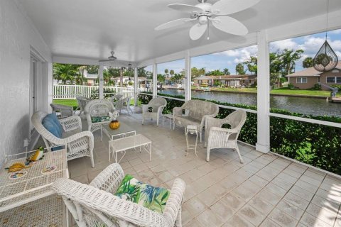 Casa en venta en Saint Petersburg, Florida, 3 dormitorios, 190.26 m2 № 2198301 - foto 23