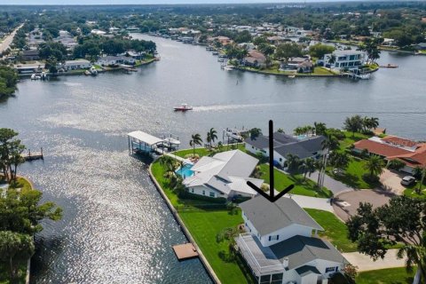 Casa en venta en Saint Petersburg, Florida, 3 dormitorios, 190.26 m2 № 2198301 - foto 6