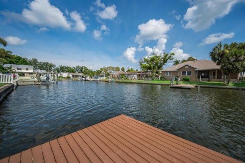 Casa en venta en Saint Petersburg, Florida, 3 dormitorios, 190.26 m2 № 2198301 - foto 29