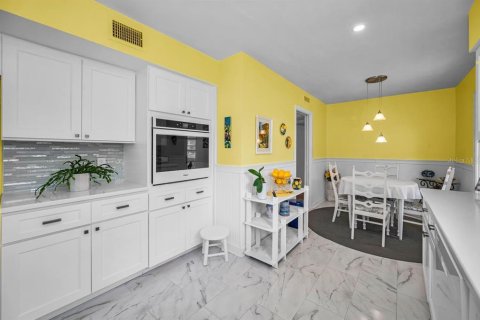 Casa en venta en Saint Petersburg, Florida, 3 dormitorios, 190.26 m2 № 2198301 - foto 17
