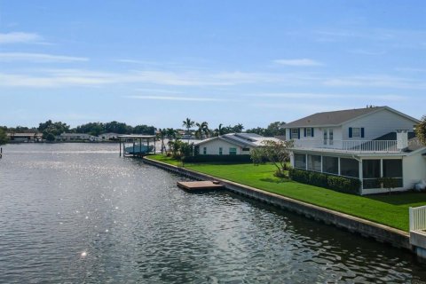 Casa en venta en Saint Petersburg, Florida, 3 dormitorios, 190.26 m2 № 2198301 - foto 8