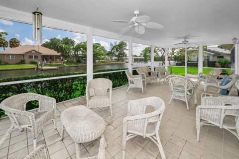 Casa en venta en Saint Petersburg, Florida, 3 dormitorios, 190.26 m2 № 2198301 - foto 24