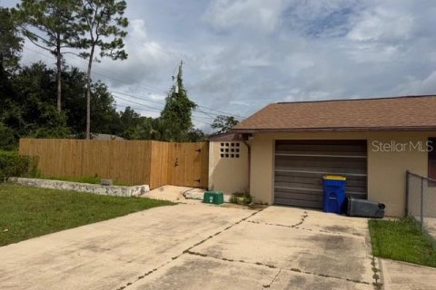 Villa ou maison à vendre à Edgewater, Floride: 2 chambres, 107.86 m2 № 2297064 - photo 2