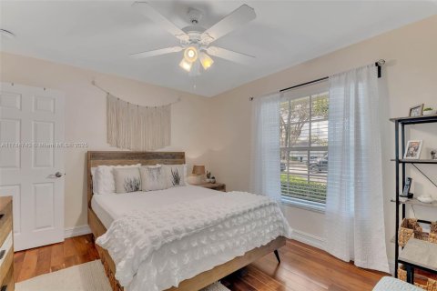 Casa en venta en Palmetto Bay, Florida, 4 dormitorios, 213.68 m2 № 1706574 - foto 20