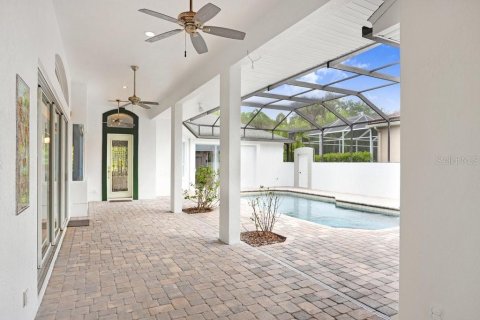 House in Tampa, Florida 4 bedrooms, 263.38 sq.m. № 2097547 - photo 8